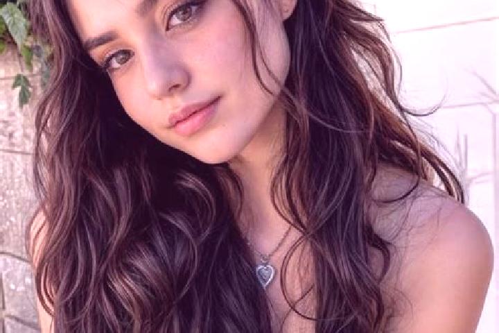 Victoria, 32, a brunette hazel-eyed middle eastern companion based in Hedwig Village. Offering BDSM, A-Level, Duos. Available for incall and outcall, day and...