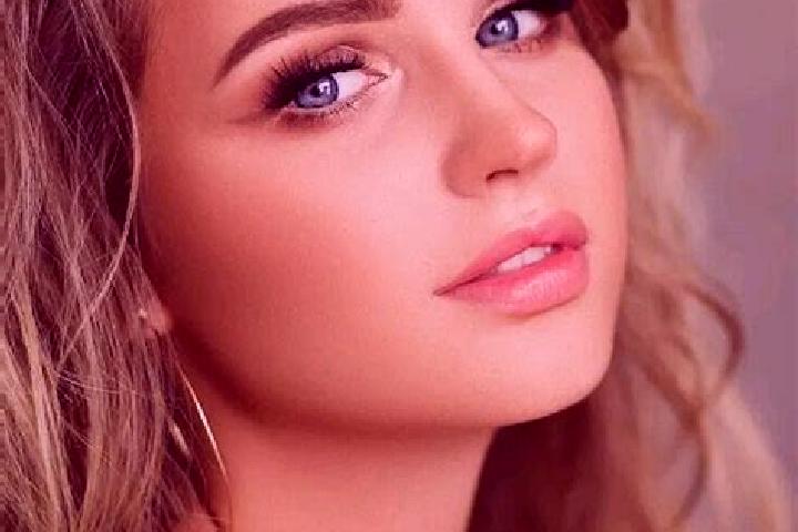 Victoria, 32, a dark blonde blue-eyed middle eastern companion based in Salcahuasi. Offering A-Level, Overnight, GFE, Erotic Massage. Available for incall an...