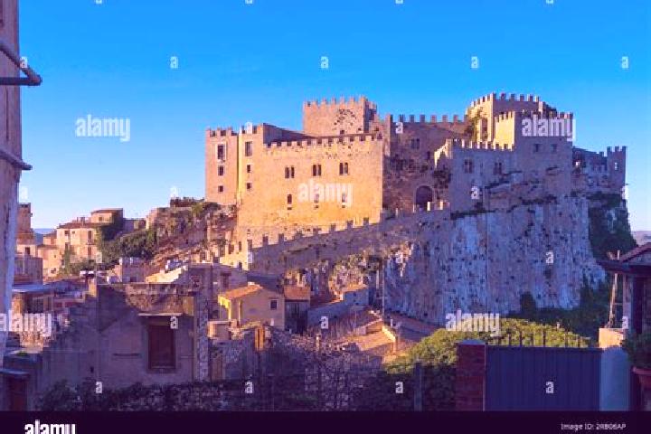 Victoria, 32 — Escort in Caccamo, Italy