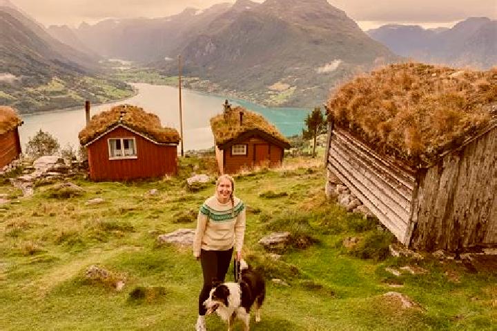 Victoria, 32 — Escort in Justvik, Norway