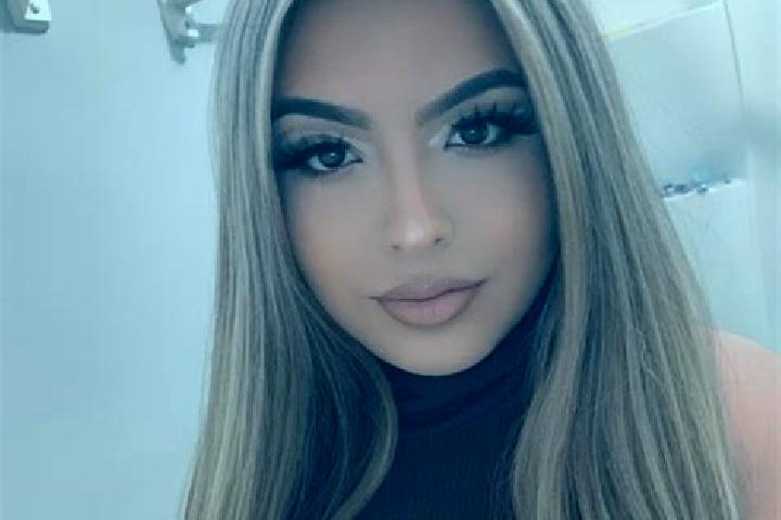 Victoria, 33, a chestnut blue-eyed latina companion based in Sparanise. Offering A-Level, Tantra, Domination. Available for incall and outcall, day and eveni...