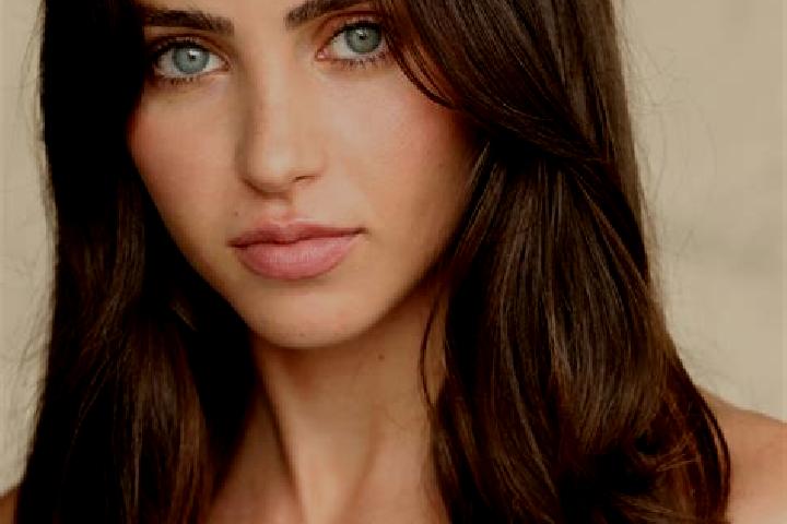 Victoria, 33, a red brown-eyed slavic companion based in Sukowidodo Barat. Offering Girlfriend Experience, Duos, OWO, Deep French Kissing. Available for inca...