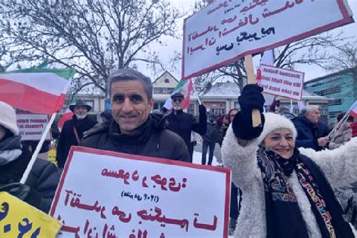 Victoria, 33 — Escort in Gaz-e Borkhar, Iran