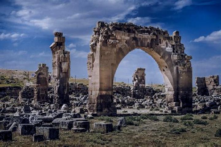 Victoria, 33 — Escort in Harran al Awamid, Syria