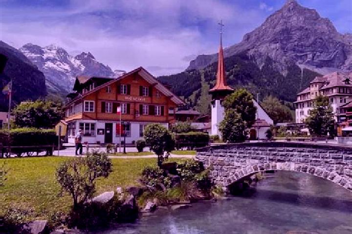 Victoria, 33 — Escort in Kandersteg, Switzerland