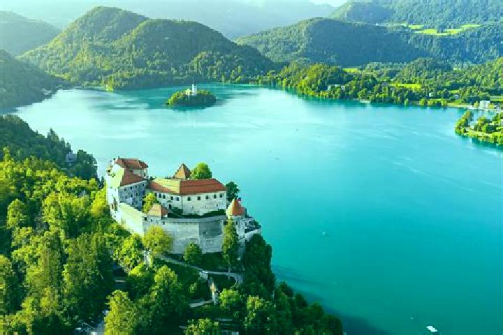 Victoria, 33 — Escort in Solcava, Slovenia