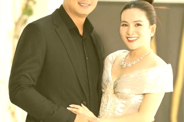 Victoria, 33 — Escort in Thi Tran Binh Minh, Vietnam