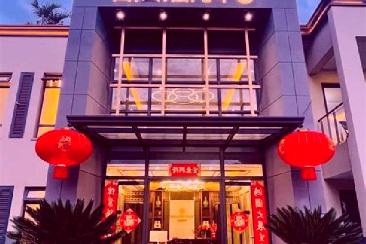Victoria, 33 — Escort in Tongfu, China