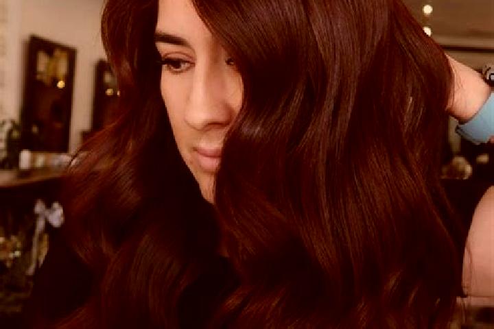 Victoria, 34, a auburn dark-eyed european companion based in Andancette. Offering Duos, Couples, Prostate Massage, Striptease. Available for incall and outca...