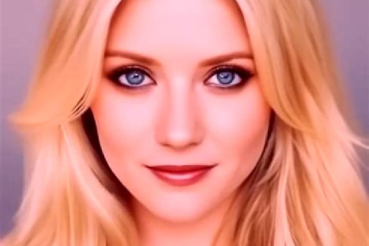 Victoria, 34, a blonde grey-eyed mixed companion based in Pagnona. Offering Girlfriend Experience, Travel Companion, Duos, Massage. Available for incall and ...