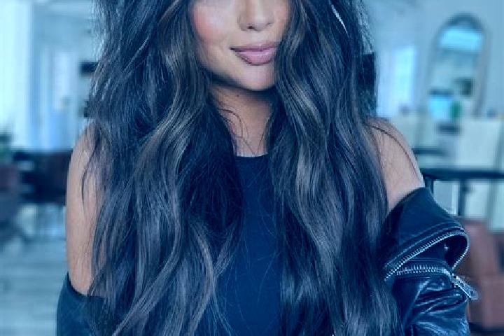 Victoria, 34, a brunette dark-eyed indian companion based in Serabu. Offering Party Girl, Girlfriend Experience, A-Level. Available for incall and outcall, d...