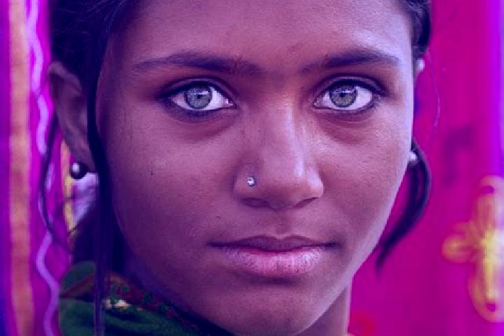 Victoria, 34, a chestnut green-eyed indian companion based in Dirazali. Offering Tantra, Erotic Massage, BDSM. Available for incall and outcall, overnight bo...