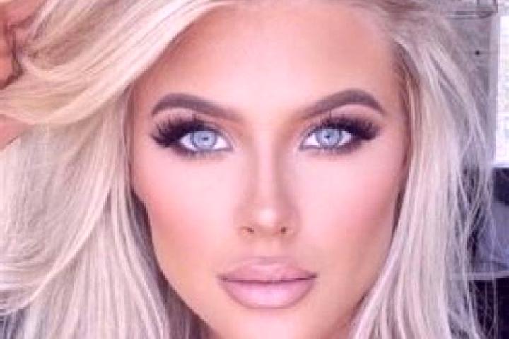 Victoria, 34, a platinum blonde dark-eyed latina companion based in Tlalpan. Offering Girlfriend Experience, Fetish, A-Level, 69, BDSM. Available for incall ...