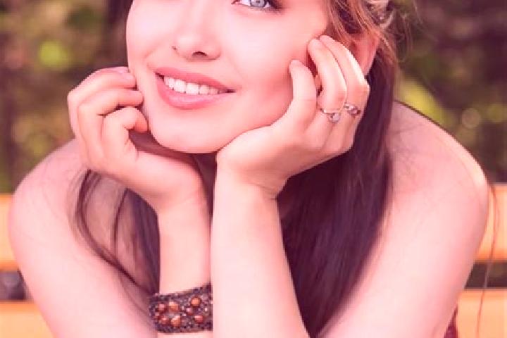 Victoria, 34, a red blue-eyed asian companion based in Sessa Cilento. Offering Deep French Kissing, GFE, Fetish, BDSM. Available for incall and outcall, over...