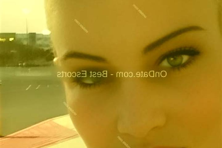 Victoria, 34 — Escort in San-Nicolao, France
