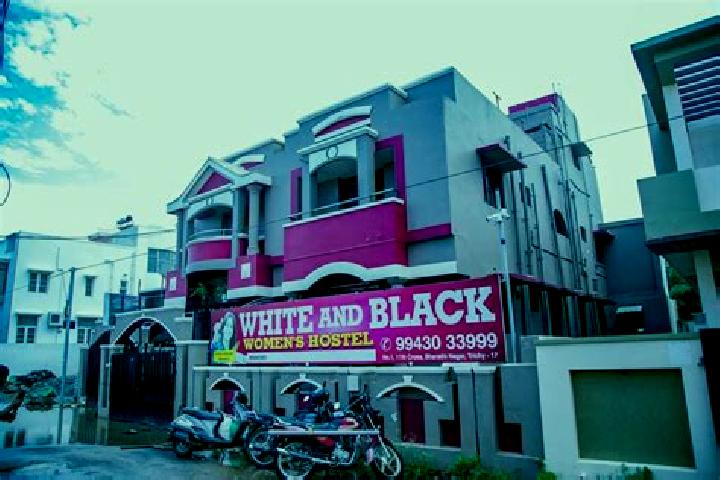 Victoria, 34 — Escort in Thuraiyur, India