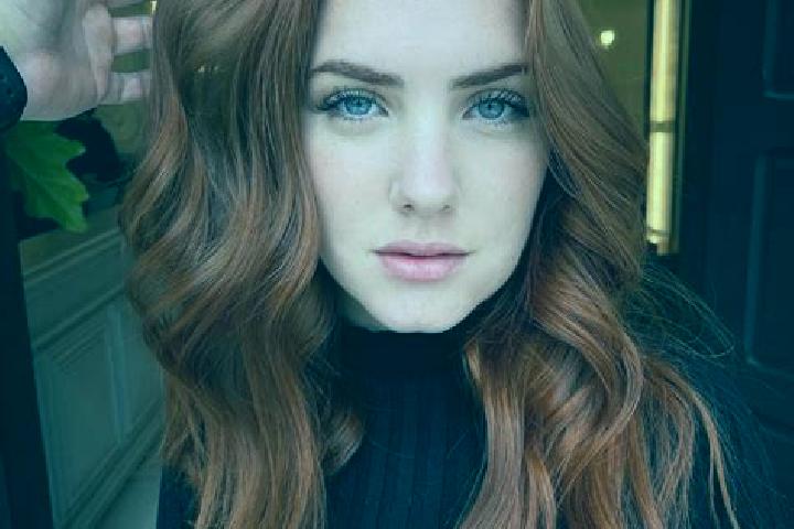 Victoria, 35, a auburn blue-eyed middle eastern companion based in Concordia sulla Secchia. Offering Duos, Overnight, Deep French Kissing, Domination. Availa...