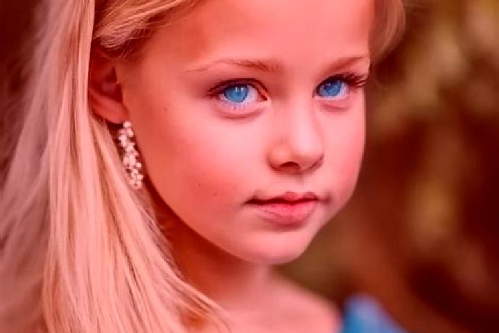 Victoria, 35, a blonde blue-eyed ebony companion based in Andrate. Offering Massage, BDSM, Duos, Party Girl. Available for incall and outcall, day and evenin...