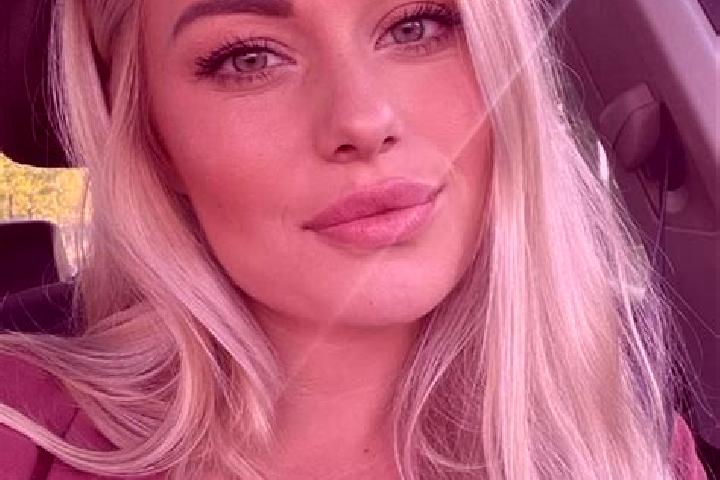 Victoria, 35, a blonde hazel-eyed caucasian companion based in Sarmas. Offering Domination, Party Girl, Travel Companion, Fetish. Available for incall and ou...