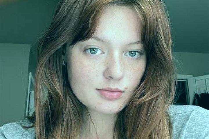 Victoria, 35, a red grey-eyed caucasian companion based in Rosate. Offering Tantra, Deep French Kissing, Prostate Massage. Available for incall and outcall, ...