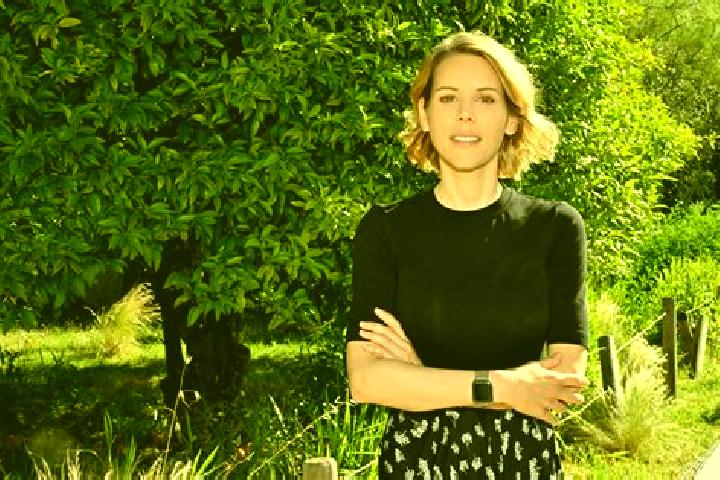 Victoria, 35 — Escort in Bouglon, France