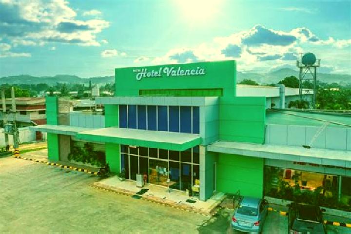 Victoria, 35 — Escort in East Valencia, Philippines