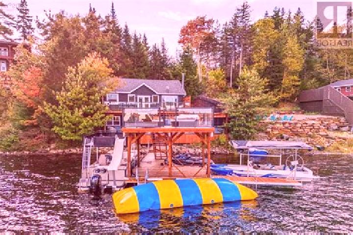 Victoria, 35 — Escort in Mount Uniacke, Canada