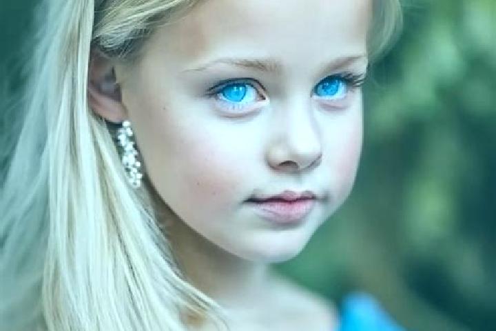Victoria, 36, a blonde blue-eyed caucasian companion based in Urbandale. Offering Dinner Date, BDSM, Tantra, 69. Available for incall and outcall, overnight ...