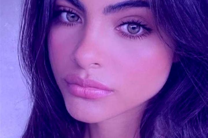 Victoria, 36, a chestnut amber-eyed indian companion based in Pomichna. Offering Couples, Girlfriend Experience. Available for incall and outcall, day and ev...