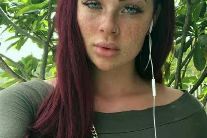 Victoria, 36, a red green-eyed latina companion based in Ablain-Saint-Nazaire. Offering BDSM, Fetish, Duos, Deep French Kissing. Available for incall and out...