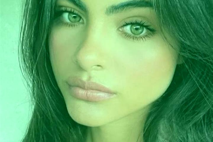 Victoria, 36, a red grey-eyed indian companion based in Hrabske. Offering Dinner Date, Domination, Massage. Available for incall and outcall, overnight booki...