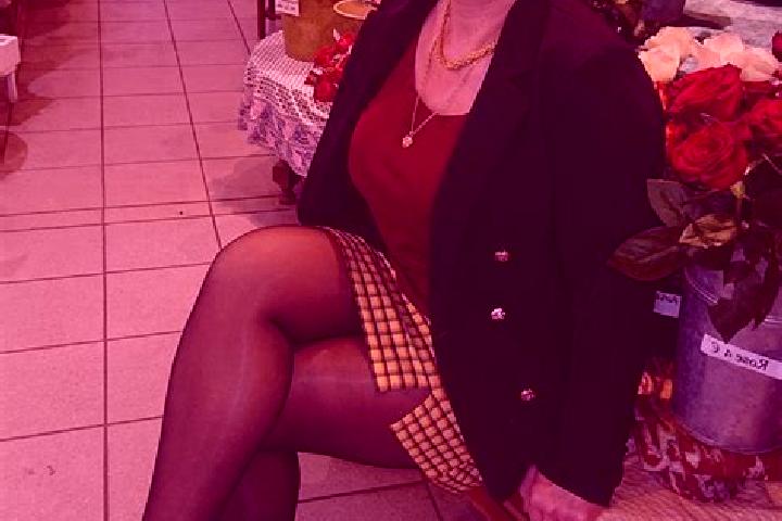 Victoria, 36 — Escort in Bourbach-le-Bas, France