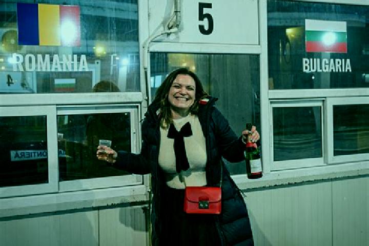 Victoria, 36 — Escort in Stei, Romania
