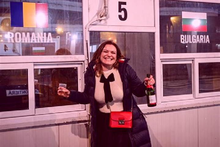 Victoria, 36 — Escort in Tisau, Romania