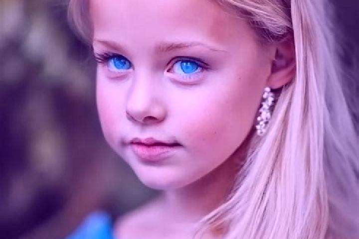 Victoria, 37, a blonde blue-eyed caucasian companion based in Toledo. Offering A-Level, BDSM, CIM. Available for incall and outcall, day and evening dates.