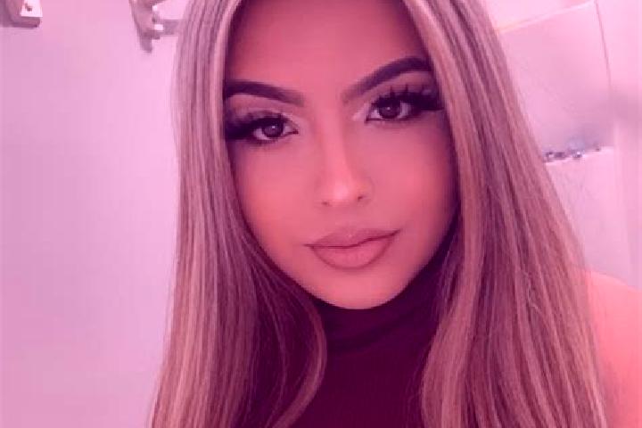 Victoria, 37, a blonde brown-eyed latina companion based in Aurelio Manrique. Offering Dinner Date, Domination, Prostate Massage, Striptease. Available for i...