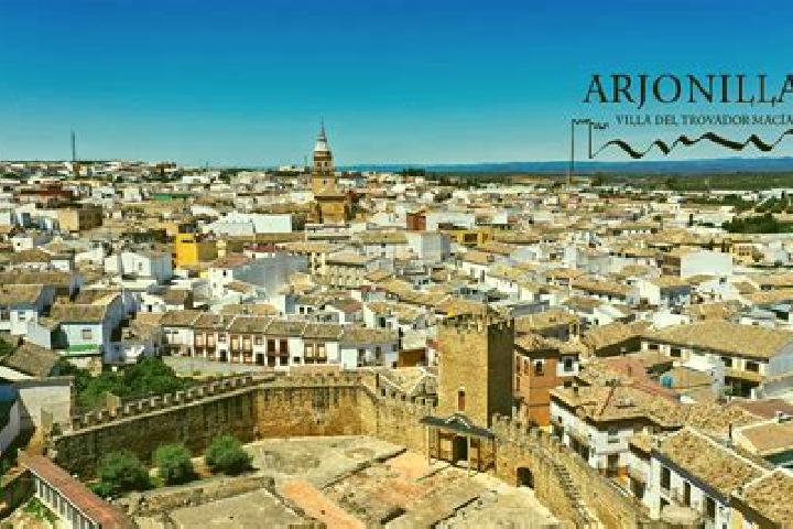 Victoria, 37 — Escort in Arroyo del Ojanco, Spain