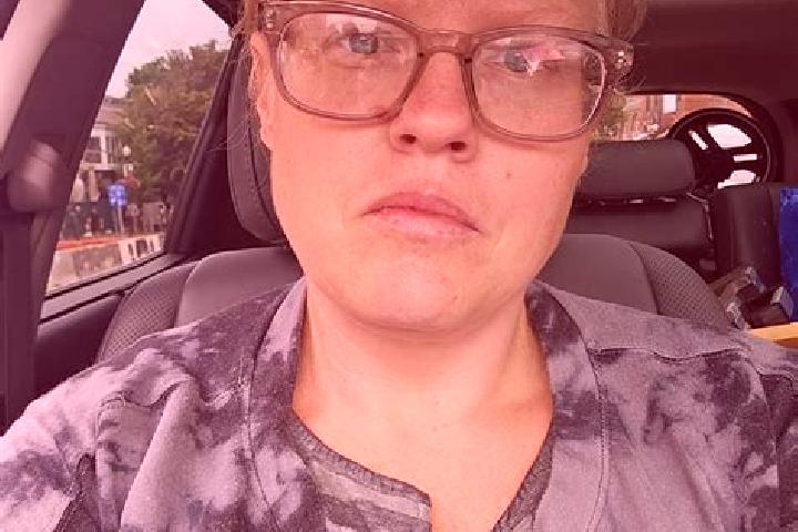Victoria, 37 — Escort in Colrain, United States