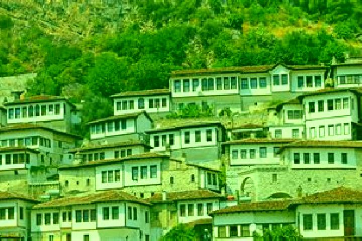 Victoria, 37 — Escort in Kastrat, Albania
