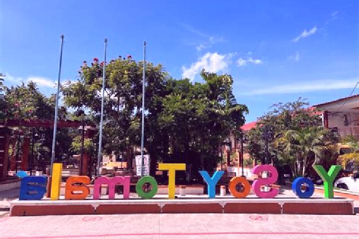 Victoria, 37 — Escort in Tomala, Honduras