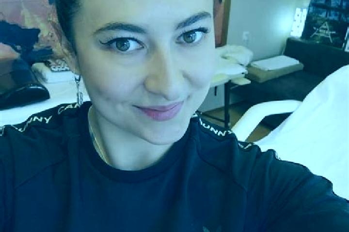 Victoria, 38, a brunette amber-eyed middle eastern companion based in Vedano al Lambro. Offering Prostate Massage, Massage. Available for incall and outcall,...