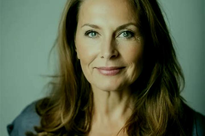 Victoria, 38, a chestnut grey-eyed caucasian companion based in Montandon. Offering Domination, Deep French Kissing, Duos. Available for incall and outcall, ...