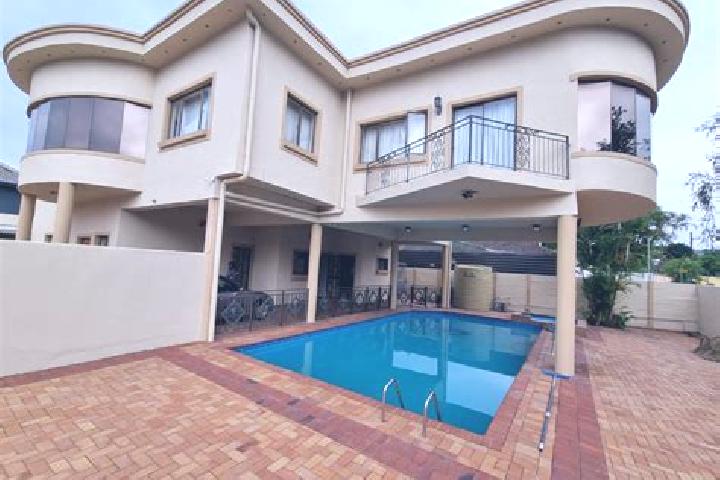 Victoria, 38 — Escort in Centenary, Zimbabwe
