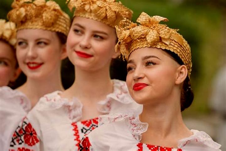 Victoria, 38 — Escort in Kobryn, Belarus