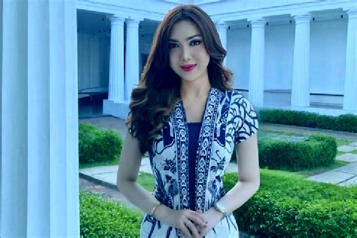 Victoria, 38 — Escort in Padukan, Indonesia
