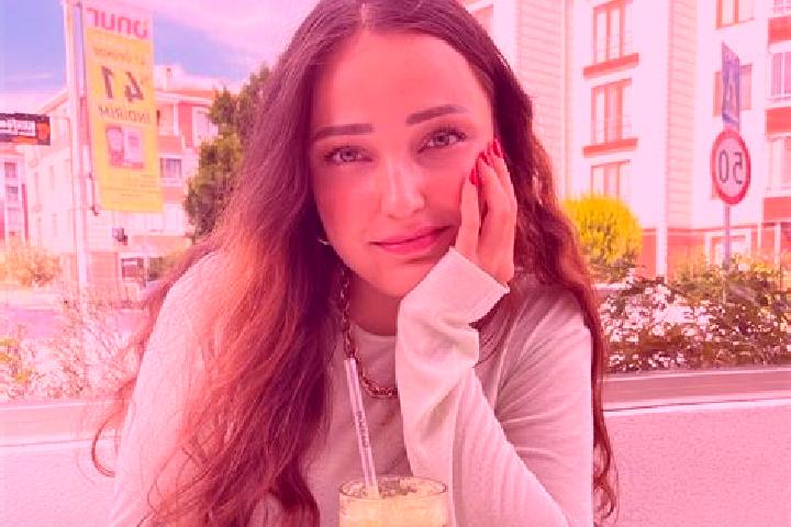 Victoria, 38 — Escort in Seymen, Turkey