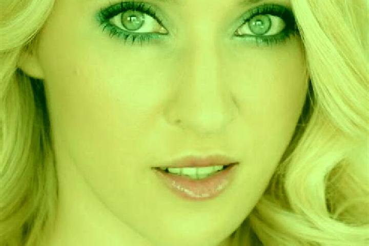 Victoria, 39, a blonde green-eyed caribbean companion based in Nazca. Offering Couples, OWO, Massage, CIM, Travel Companion. Available for incall and outcall...