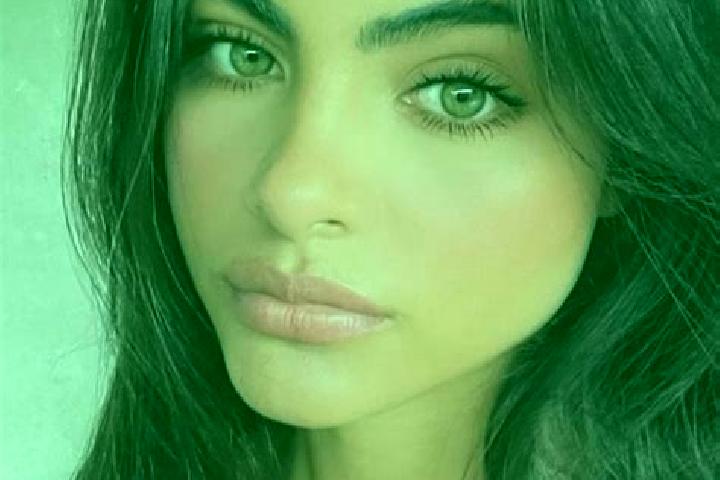 Victoria, 39, a red dark-eyed indian companion based in Kiryu. Offering Girlfriend Experience, Massage, Overnight. Available for incall and outcall, day and ...