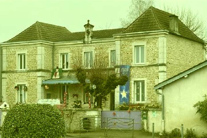 Victoria, 39 — Escort in Attignat, France