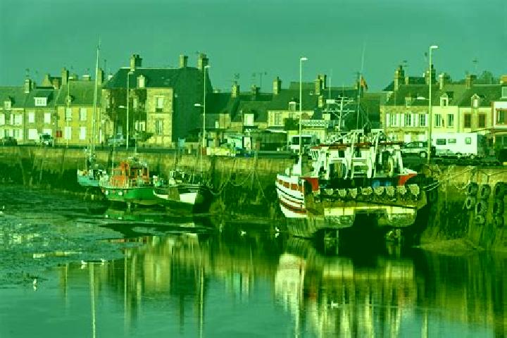 Victoria, 39 — Escort in Barfleur, France